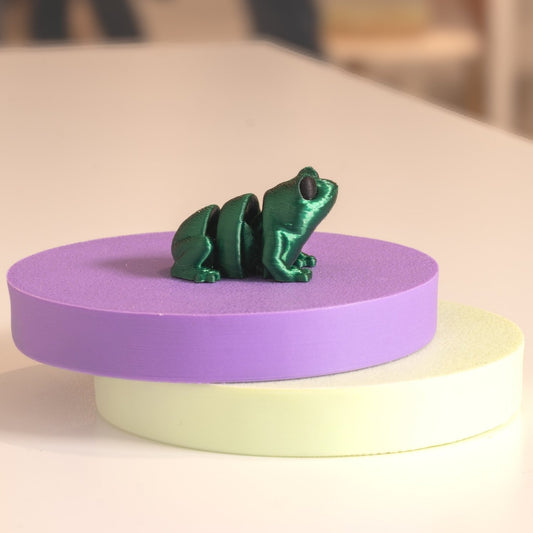 Figurine grenouille kawaii 3D, figurine miniature à collectionner fabriquée à Cognac.