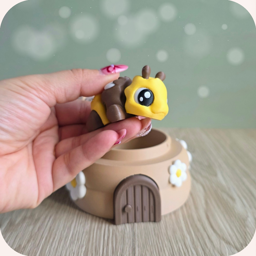 Figurine articulée abeille kawaii, imprimée en 3D