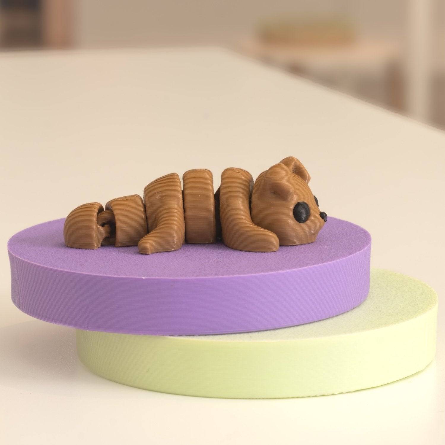 Figurine chien kawaii 3D, figurine miniature à collectionner fabriquée à Cognac. 