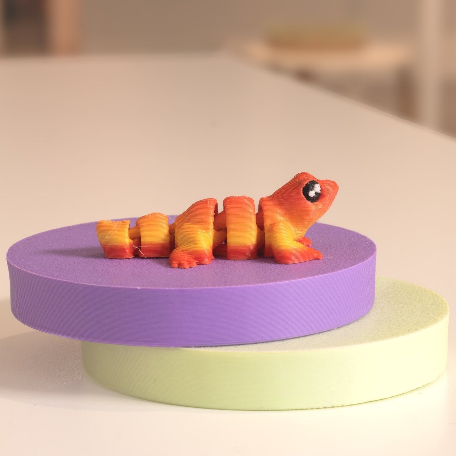 Figurine lézard kawaii 3D, figurine miniature à collectionner fabriquée à Cognac. 
