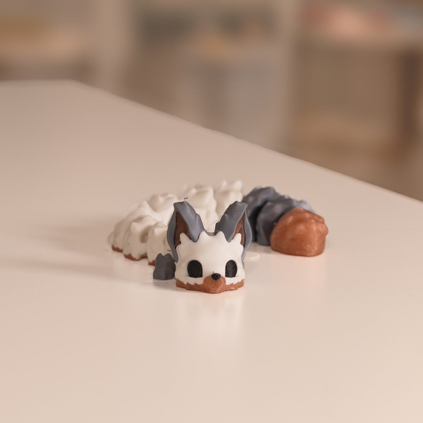 Figurine renard kawaii Snow. Figurine articulée imprimée en 3D à Cognac