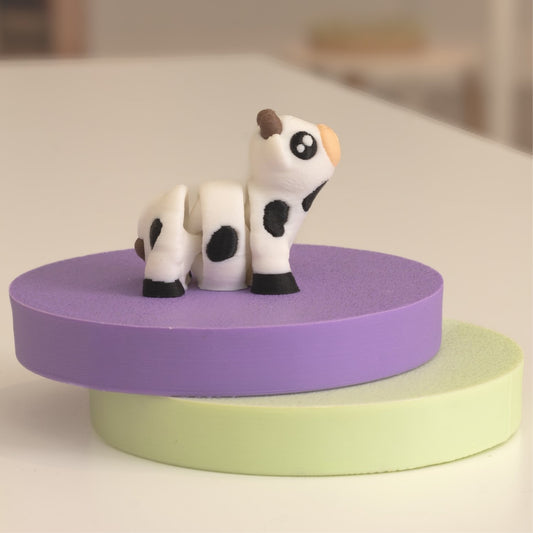 Figurine vache kawaii 3D, figurine miniature à collectionner fabriquée à Cognac. 