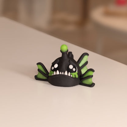 Figurine poisson kawaii 3D triste. Figurine phosphorescente imprimée en 3D à Cognac 